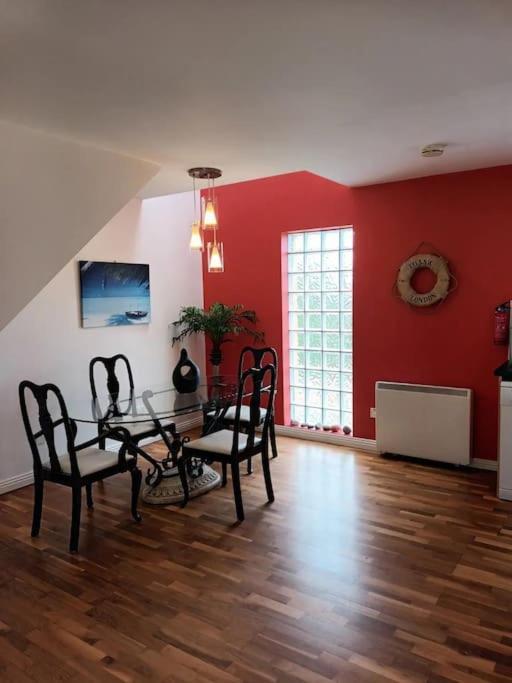Village Centre Apartment Lahinch Buitenkant foto