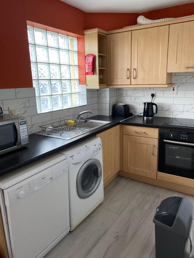 Village Centre Apartment Lahinch Buitenkant foto